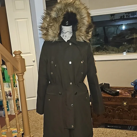 MICHAEL KORS COAT...army green..size medium...excellent condition - Picture 4 of 10